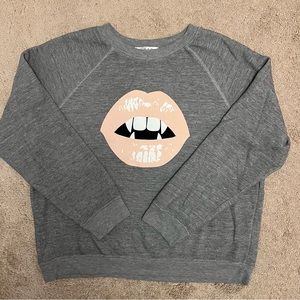 Wildfox vampy Sommers sweatshirt size L EUC
